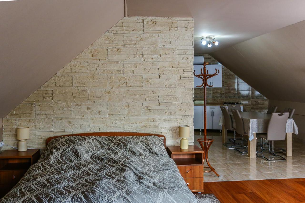 Gardi Apartman Szekszárd Екстериор снимка