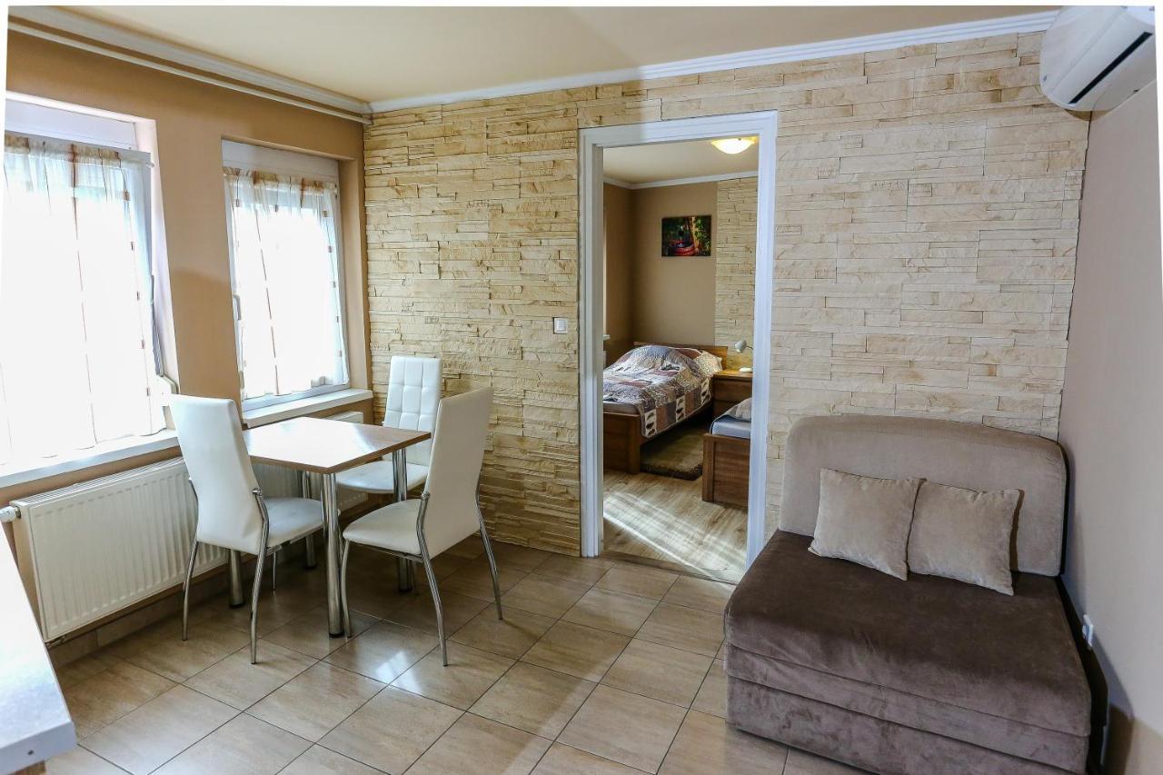 Gardi Apartman Szekszárd Екстериор снимка