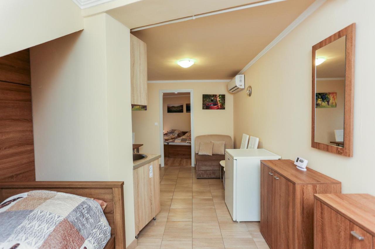 Gardi Apartman Szekszárd Екстериор снимка