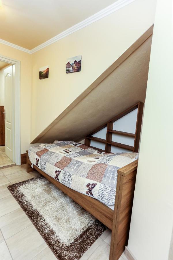 Gardi Apartman Szekszárd Екстериор снимка
