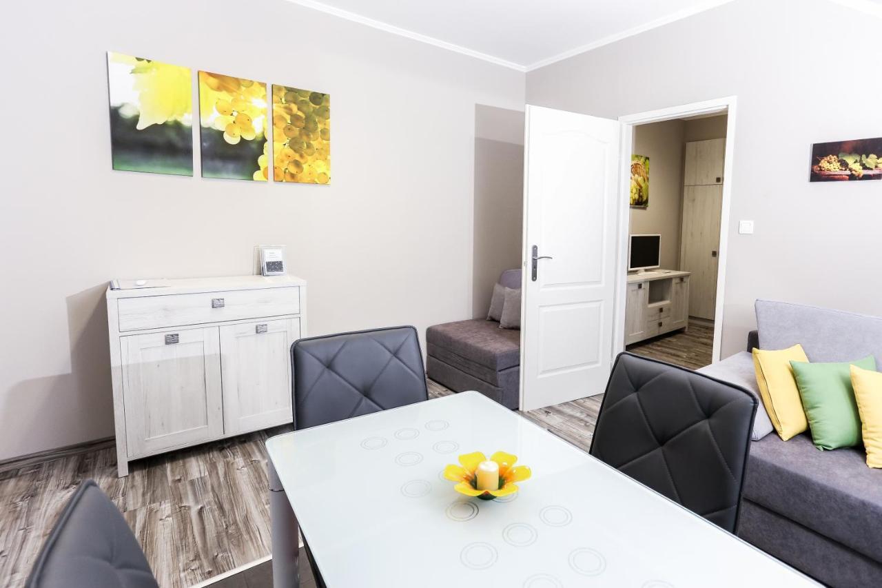 Gardi Apartman Szekszárd Екстериор снимка